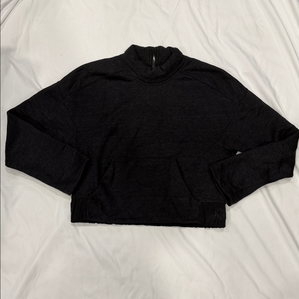 Lululemon Light as Warmth Crew Size 6